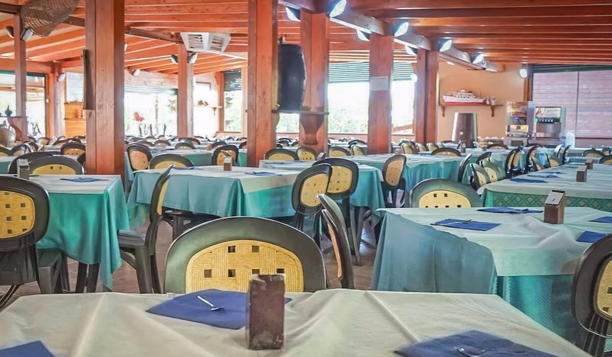 Villaggio Aquilia Resort - Dettagli del ristorante interno