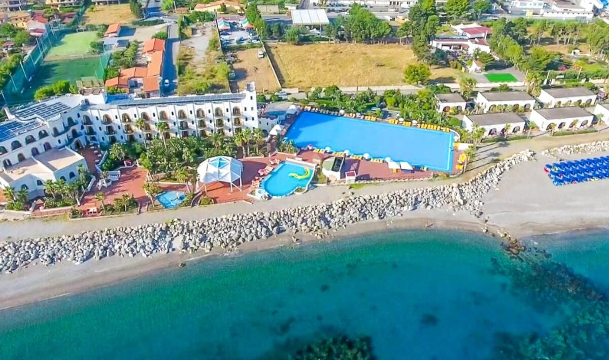 Hotel Club La Playa - Veduta aerea dal drone del villaggio