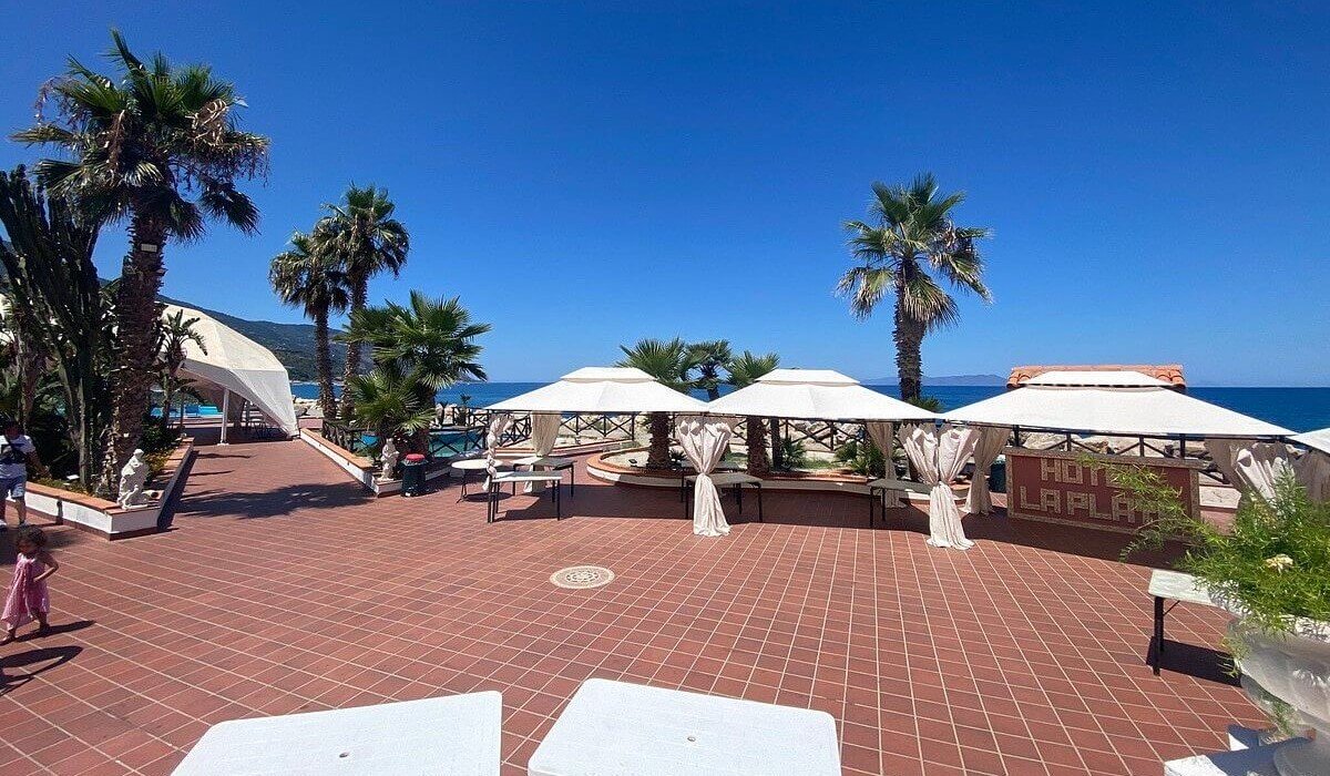 Hotel Club La Playa - Dettagli dei terazzi panoramici con gazebo