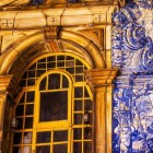 Dettagli delle Azulejos spettacolare ed antichissima lavorazione delle mattonelle tipiche portoghesi