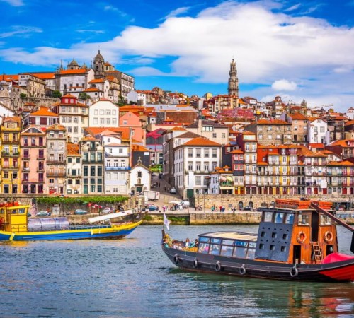 Veduta della città vecchia di Porto in Portogallo