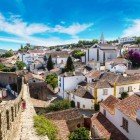 Vista delle città medioevale di  Óbidos e delle sue antiche mura