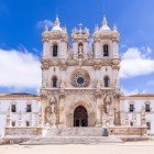 Vista dell'ingresso del Monastero di Alcobaça o Real Abadia de Santa Maria, fondato nel 1153 dai cistercensi e la cui costruzione ebbe inizio nel 1178