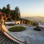 Vista panoramica della città di Braga dai terrazzi della chiesa di Bom Jesus do Monte a Braga in Portogallo