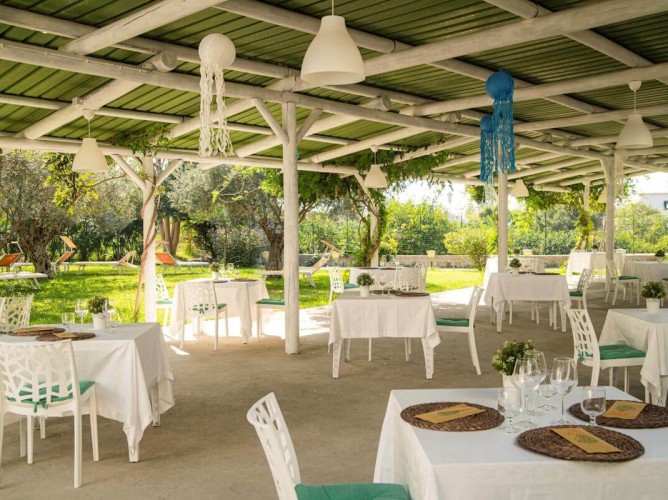 Hotel Park Victoria - Gazebo Bistrot immerso nell'uliveto della struttura