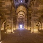 Il Caravanserai di Sultanhani è uno dei caravanserragli più grandi e meglio conservati della Turchia, situato lungo la storica Via della Seta nella regione dell’Anatolia centrale